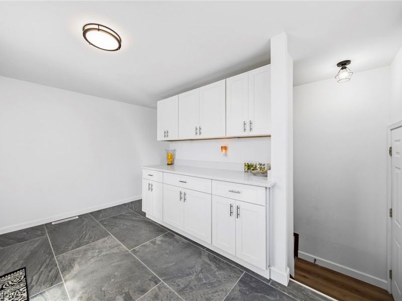 6330 Ledgebrook Drive, Brook Park, OH 44142 Photo 22