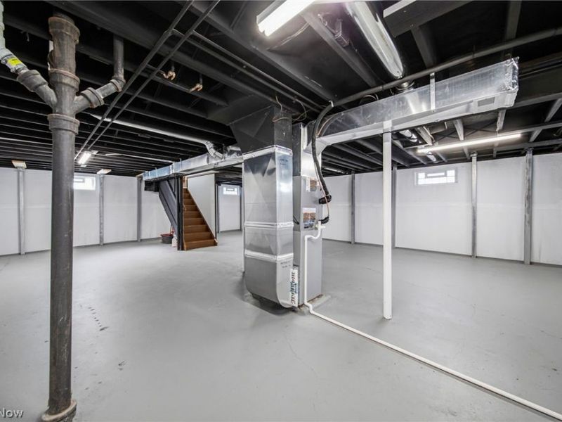 6330 Ledgebrook Drive, Brook Park, OH 44142 Photo 24