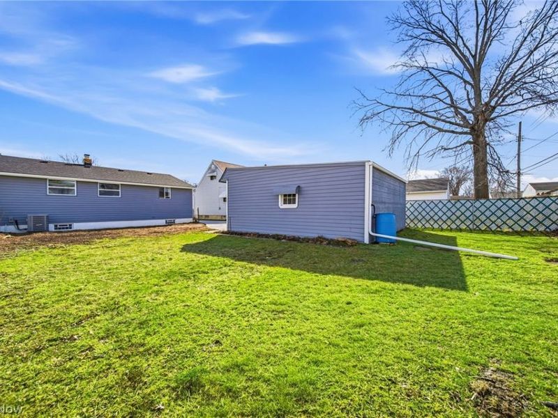 6330 Ledgebrook Drive, Brook Park, OH 44142 Photo 8