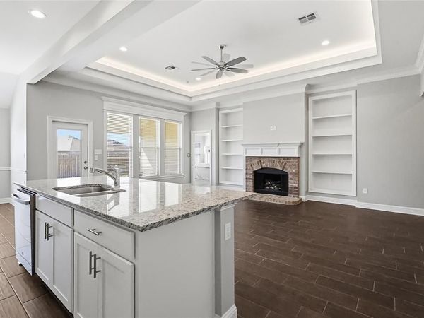 4177 Grassy Lake Drive , Bossier City, LA 71111