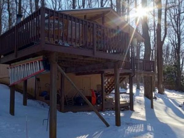 155 PEE WEE LANE, LINDEN, VA 22642