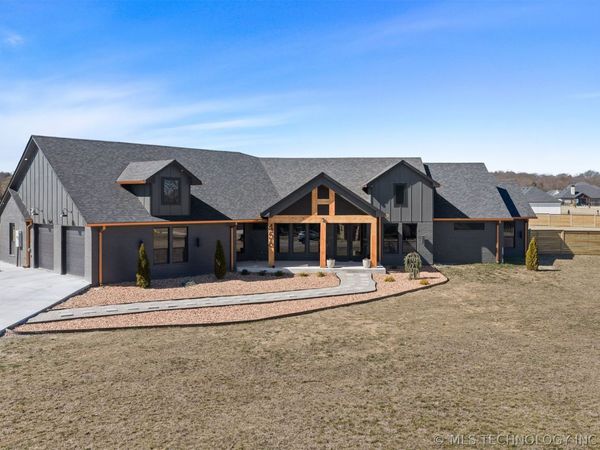 456 Tuscan Road E, Ardmore, OK 73401