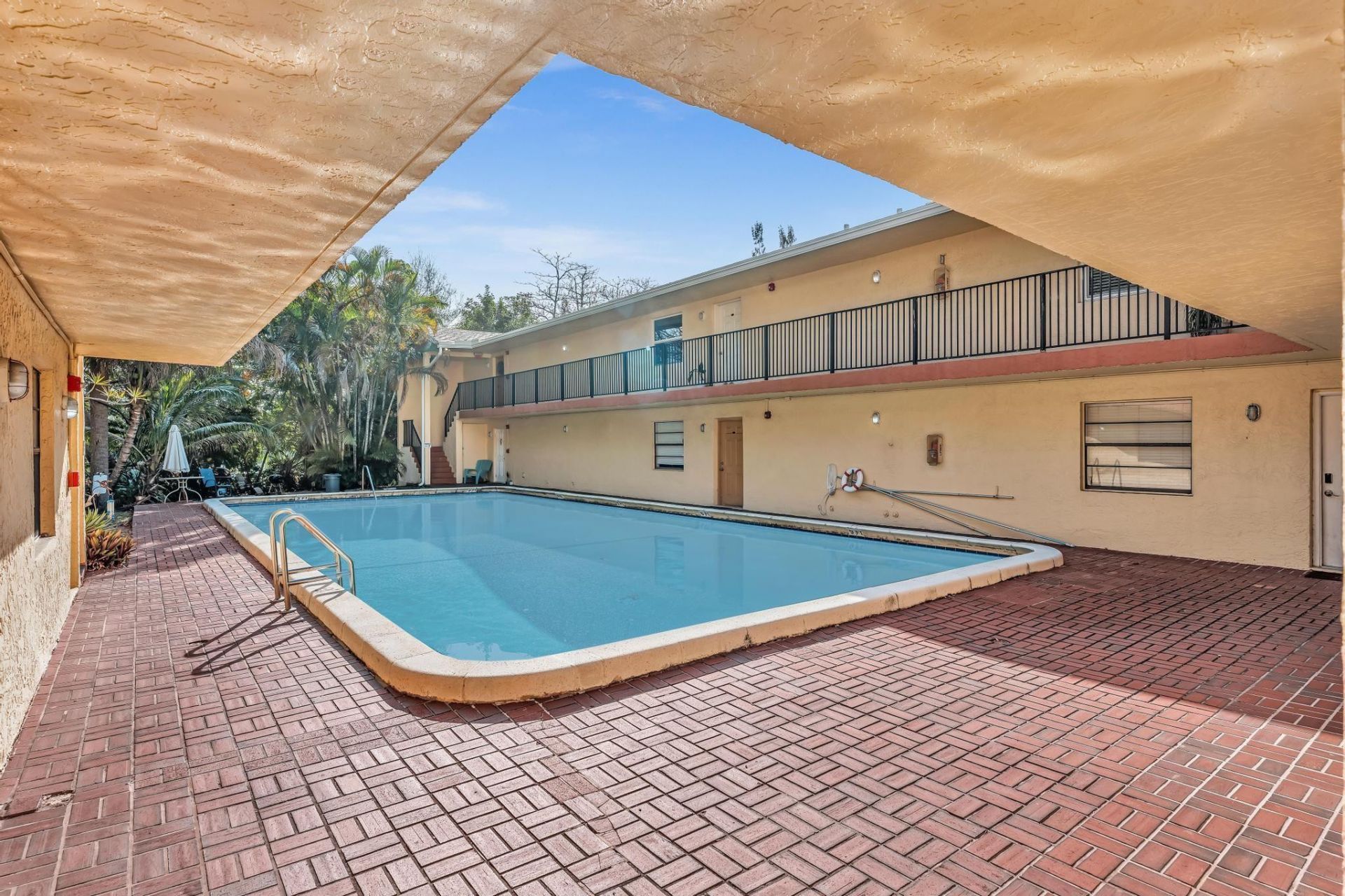 1826 N Dixie Highway, Unit 204, Fort Lauderdale, FL 33305 Photo