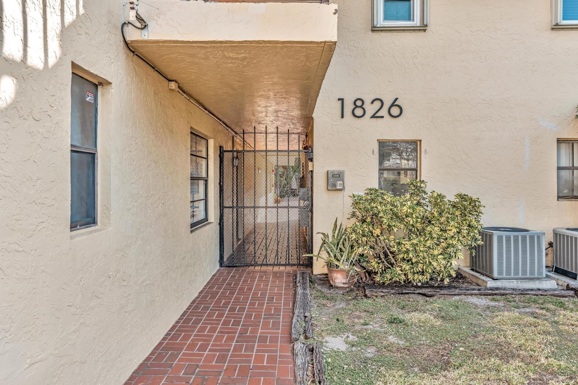 1826 N Dixie Highway, Unit 204, Fort Lauderdale, FL 33305 Photo