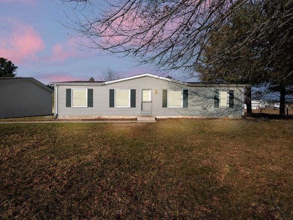 18711 Mcduffee Road, Churubusco, IN 46723