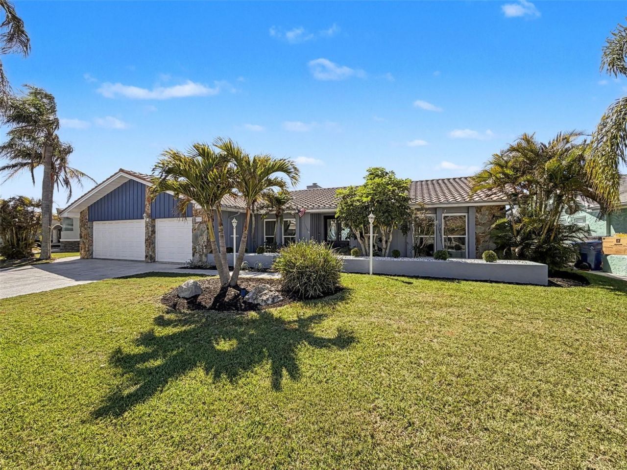 4936 Southshore Drive, New Port Richey, FL 34652 Photo