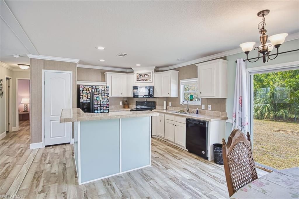 7638 Peyraud Dr, North Fort Myers, FL 33917 Photo