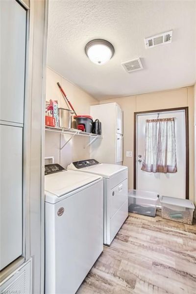 7638 Peyraud Dr, North Fort Myers, FL 33917 Photo