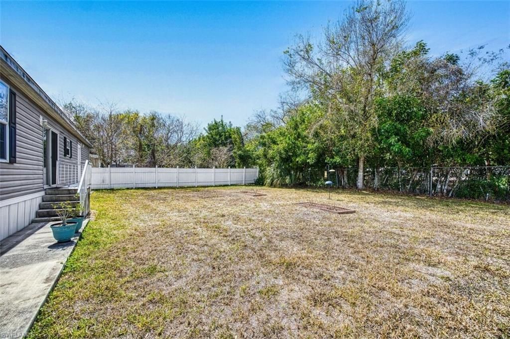 7638 Peyraud Dr, North Fort Myers, FL 33917 Photo