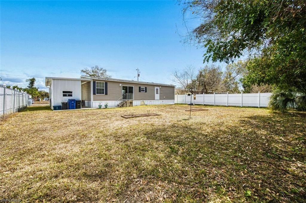 7638 Peyraud Dr, North Fort Myers, FL 33917 Photo