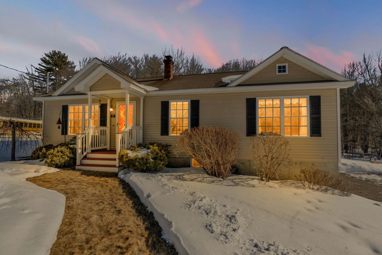 147 Ridley Road, Sanford, ME 04073 Main Photo