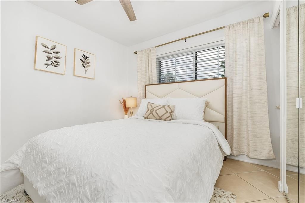 1011 11th St N, Naples, FL 34102 Photo