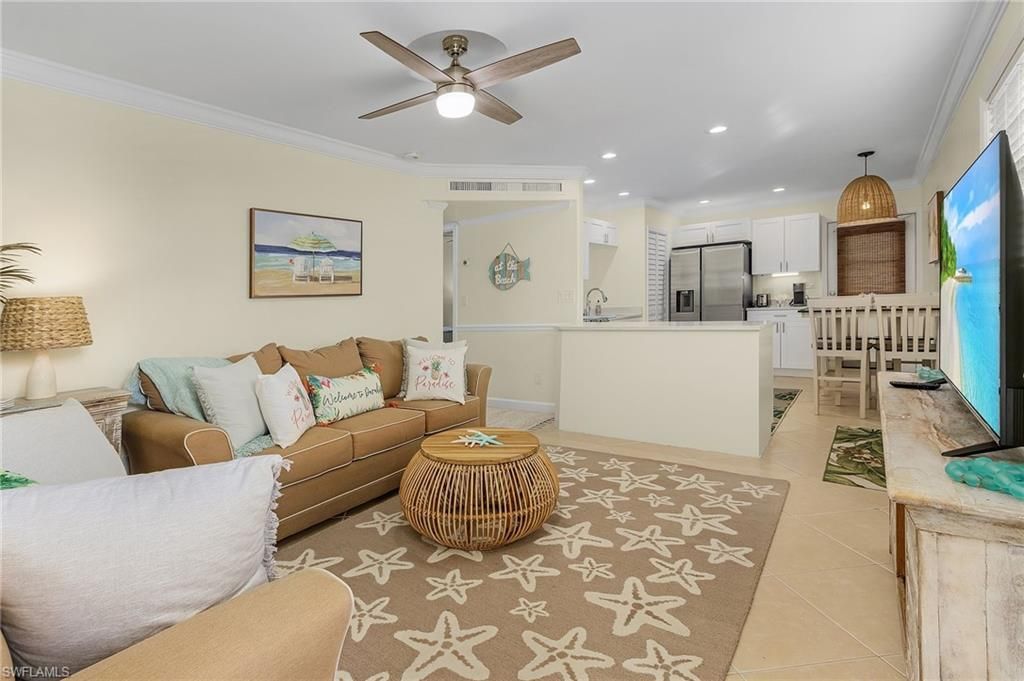 1011 11th St N, Naples, FL 34102 Photo