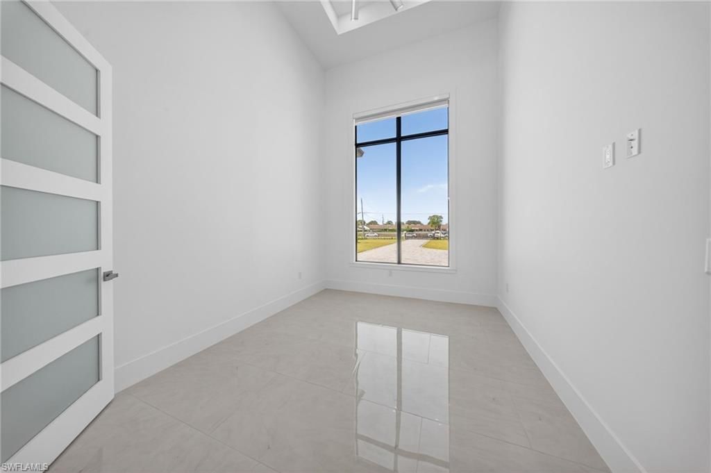 1886 39th St Sw, Naples, FL 34117 Photo