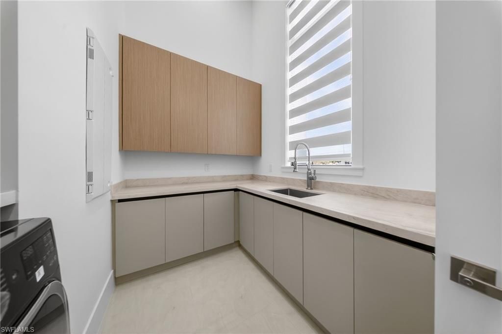 1886 39th St Sw, Naples, FL 34117 Photo