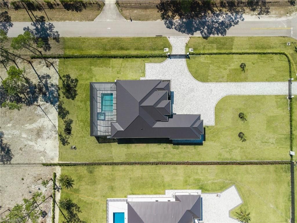 1886 39th St Sw, Naples, FL 34117 Photo