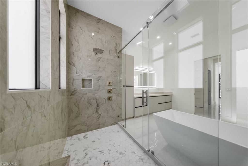 1886 39th St Sw, Naples, FL 34117 Photo