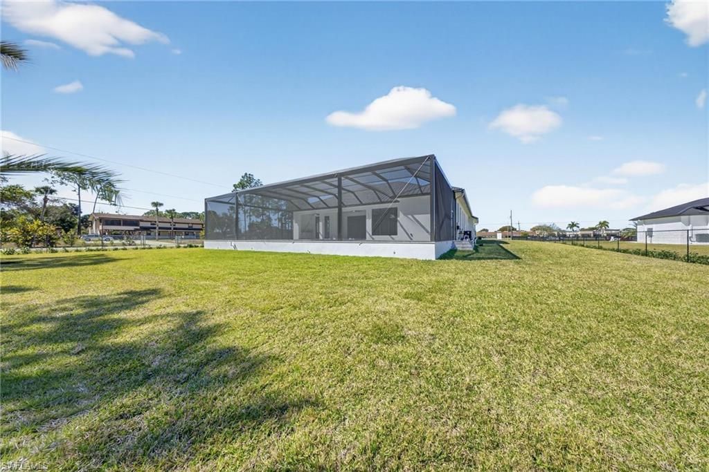 1886 39th St Sw, Naples, FL 34117 Photo