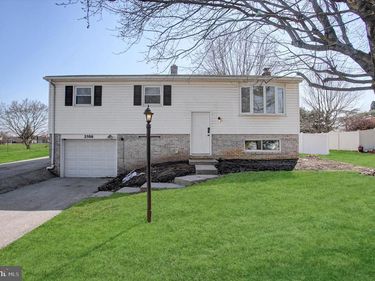 2506 WILLAPA DRIVE, DOVER, PA 17315