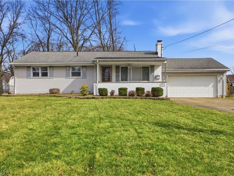 923 Kirwan Drive, Youngstown, OH 44515 Photo 1