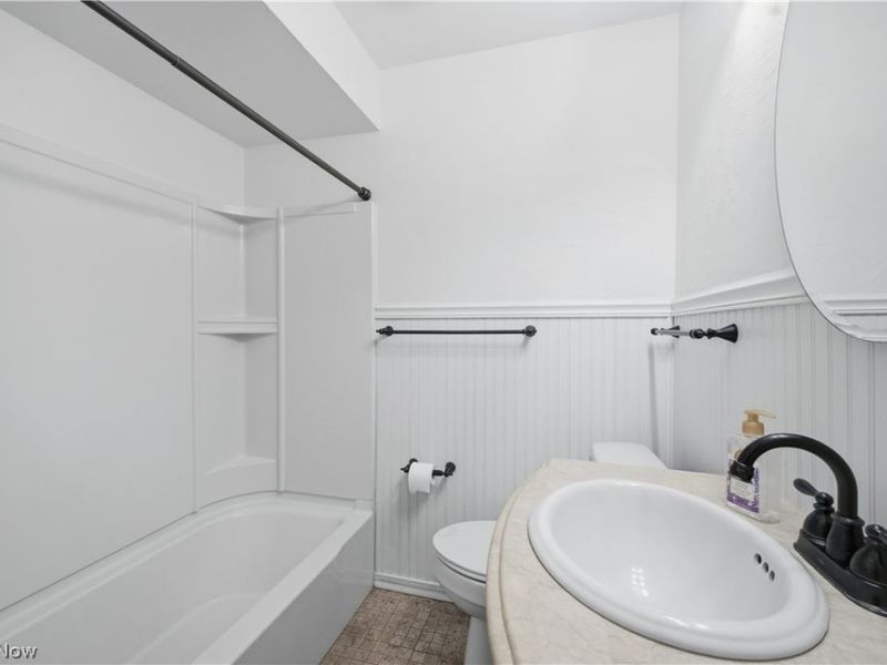 923 Kirwan Drive, Youngstown, OH 44515 Photo 21