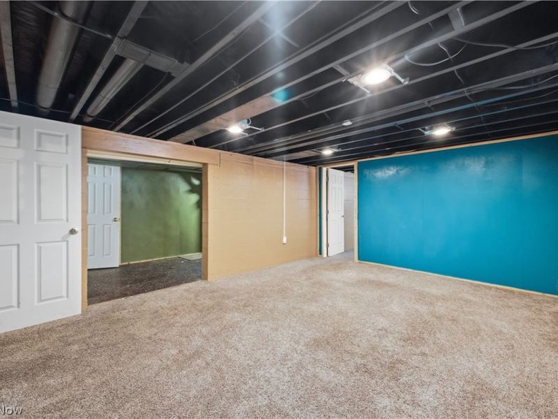 923 Kirwan Drive, Youngstown, OH 44515 Photo 27