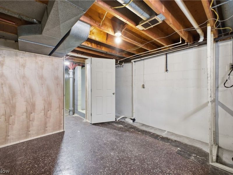 923 Kirwan Drive, Youngstown, OH 44515 Photo 38