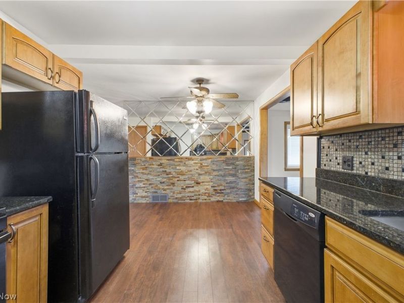 923 Kirwan Drive, Youngstown, OH 44515 Photo 8