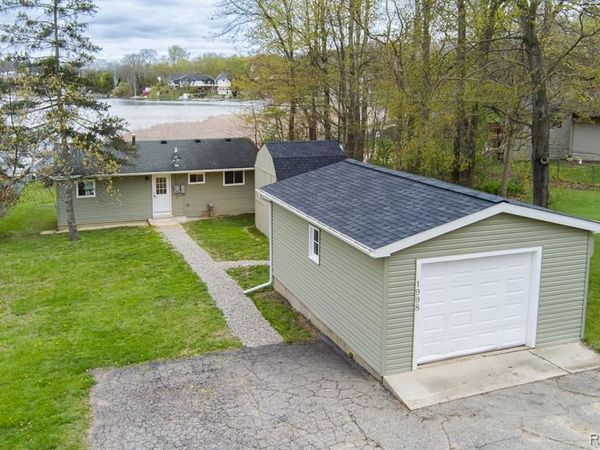 1998 Lakeview Drive, Oregon Twp, MI 48446