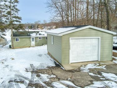 1998 Lakeview Drive, Oregon Twp, MI 48446