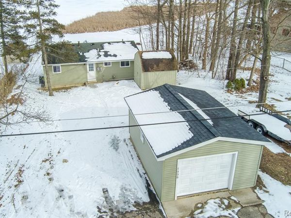 1998 Lakeview Drive, Oregon Twp, MI 48446