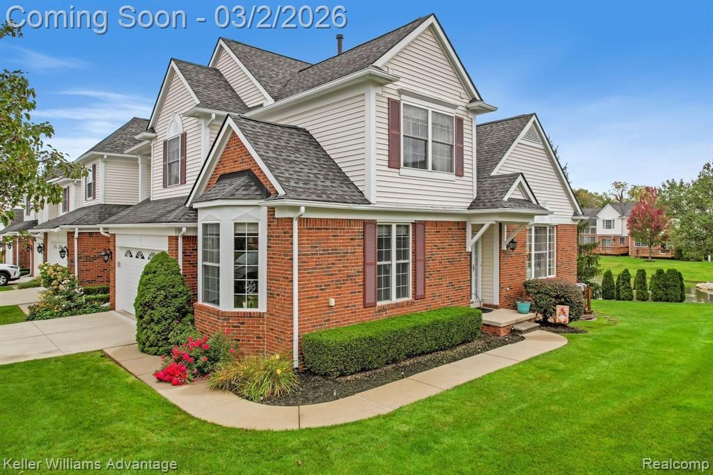 29260 Weston Drive, Novi, MI 48377 Main Photo