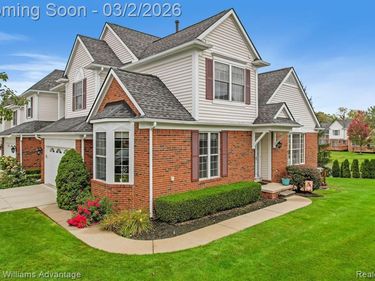 29260 WESTON Drive, Novi, MI 48377