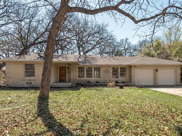 1610 Laurelwood Drive, Denton, TX 76209
