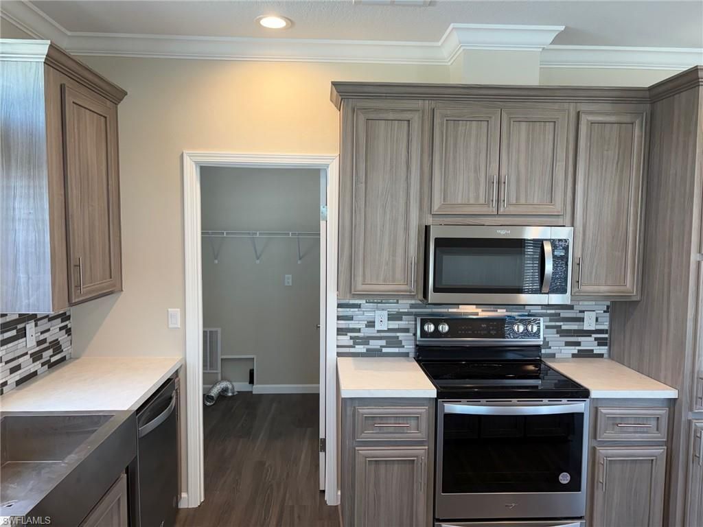 17610 Peppard Dr, Fort Myers Beach, FL 33931 Photo