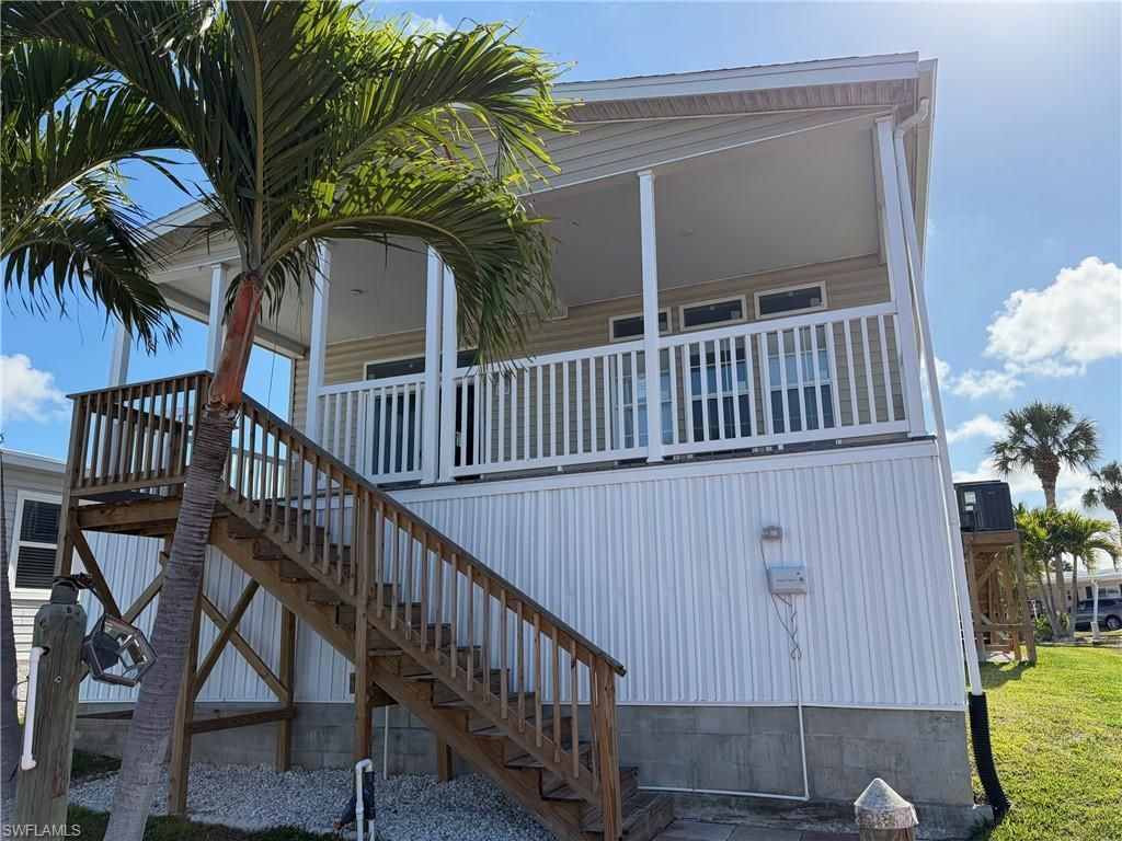 17610 Peppard Dr, Fort Myers Beach, FL 33931 Photo