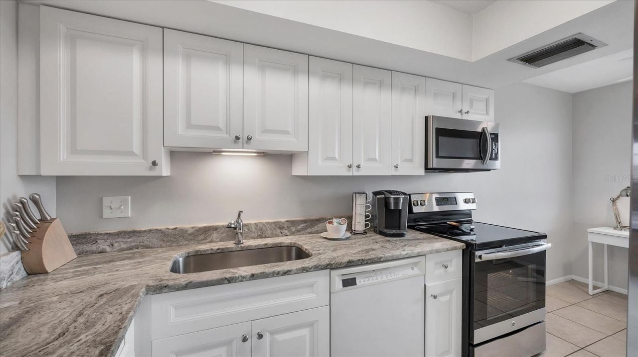 8625 Midnight Pass Road, Unit 506B, Sarasota, FL 34242 Photo