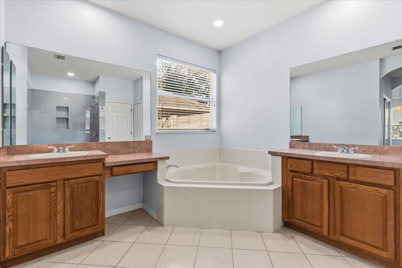 321 Burchington Drive , Debary, FL 32713 Photo