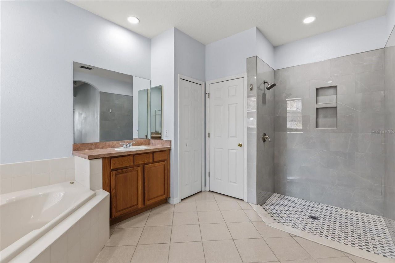 321 Burchington Drive , Debary, FL 32713 Photo