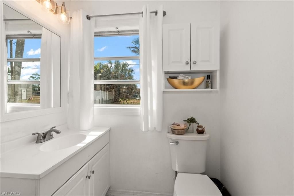 243 Lakeview Dr , North Fort Myers, FL 33917 Photo