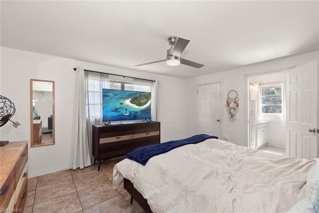 243 Lakeview Dr , North Fort Myers, FL 33917 Photo