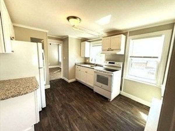 324 Cabot, Unit 2R, Beverly, MA 01915