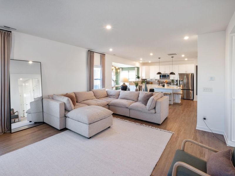 484 Creekside Drive , Commercial Point, OH 43116 Photo 8