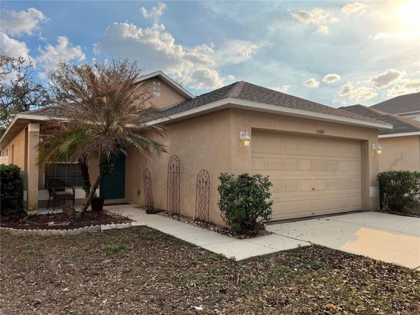 13709 GENTLE WOODS AVENUE , RIVERVIEW, FL 33569