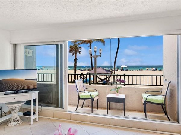 201 Van Buren St, Unit 102, Hollywood, FL 33019