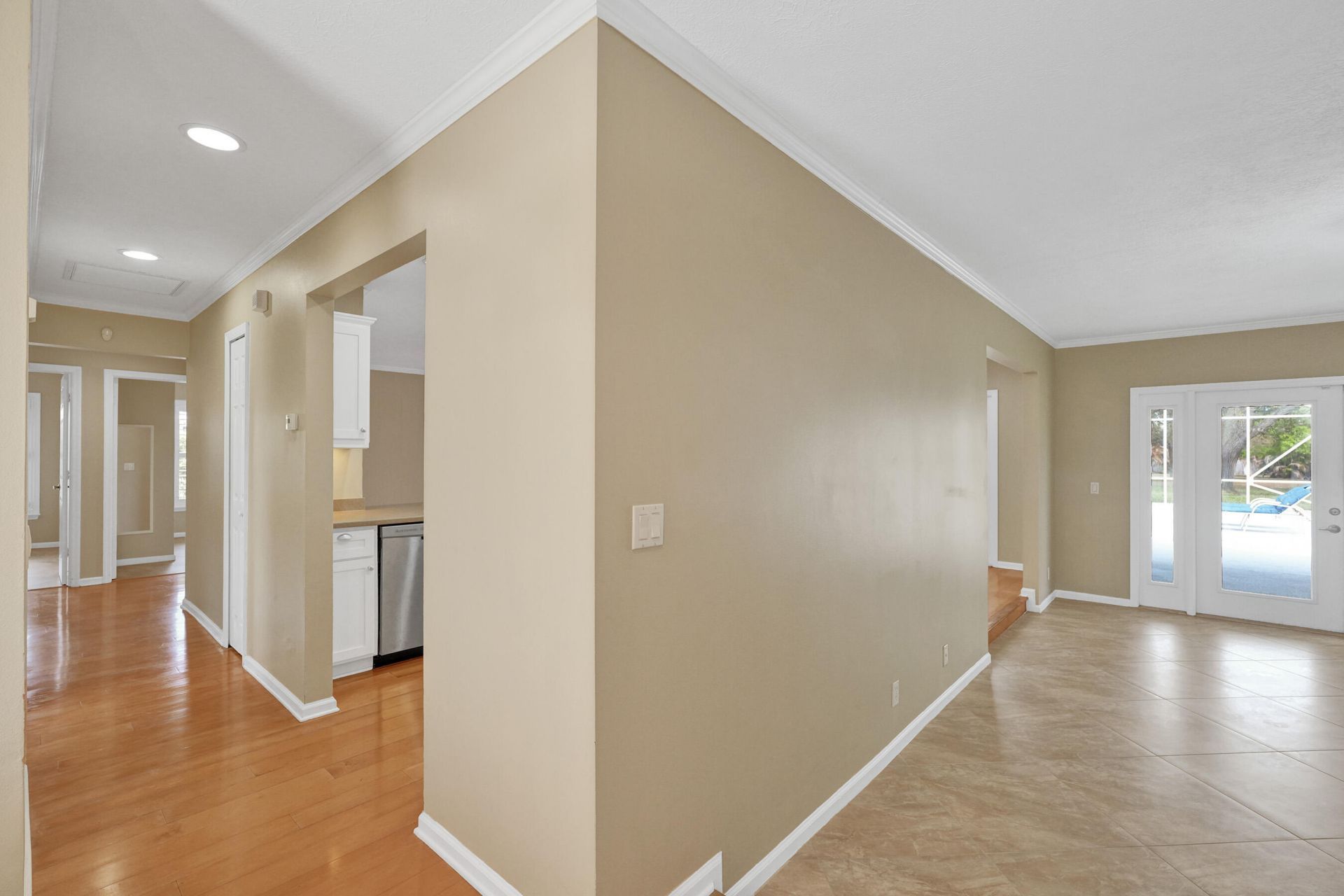 901 NE Town Terrace, Jensen Beach, FL 34957 Photo