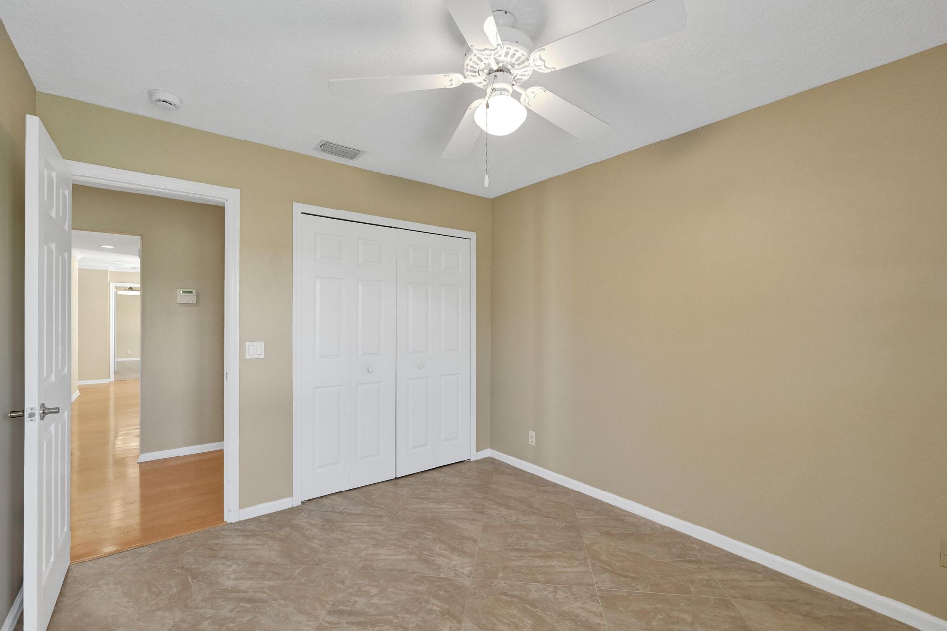 901 NE Town Terrace, Jensen Beach, FL 34957 Photo