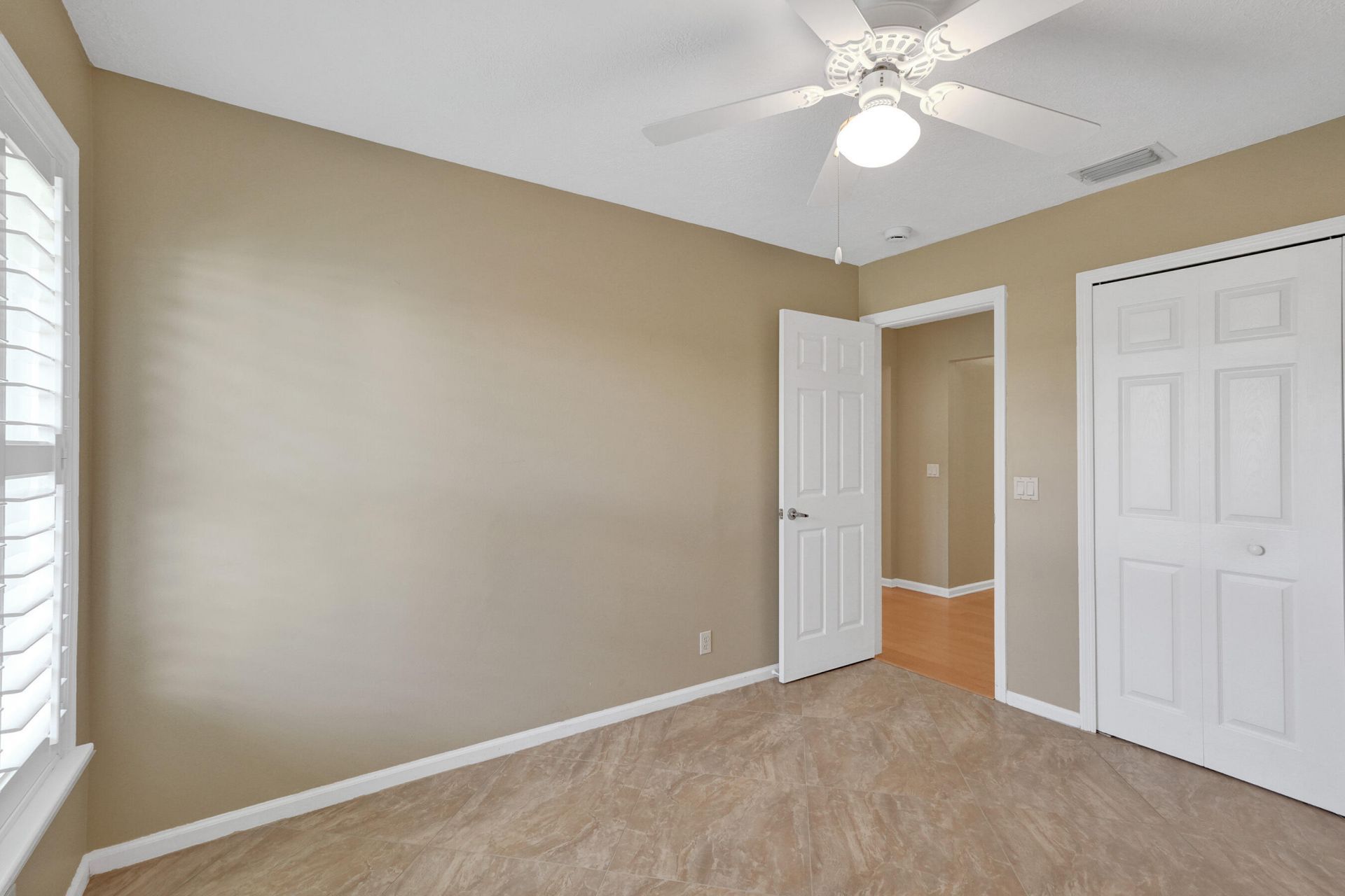 901 NE Town Terrace, Jensen Beach, FL 34957 Photo