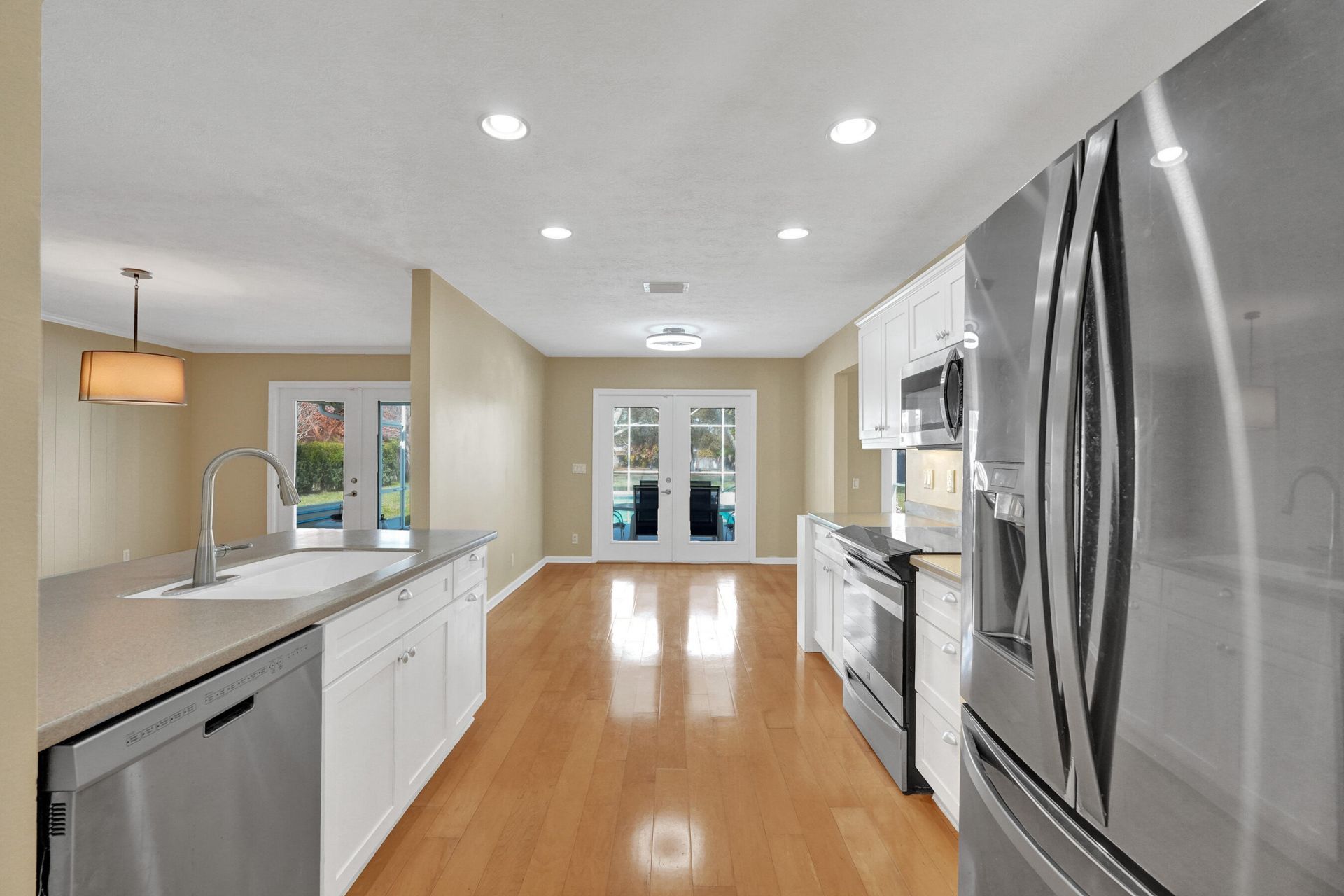 901 NE Town Terrace, Jensen Beach, FL 34957 Photo