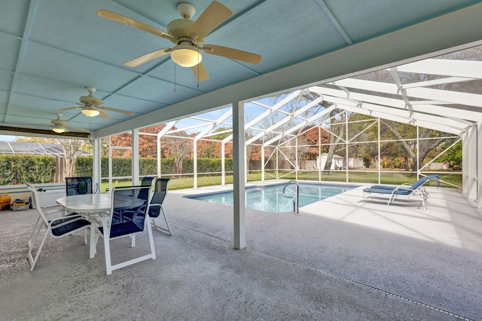 901 NE Town Terrace, Jensen Beach, FL 34957 Photo